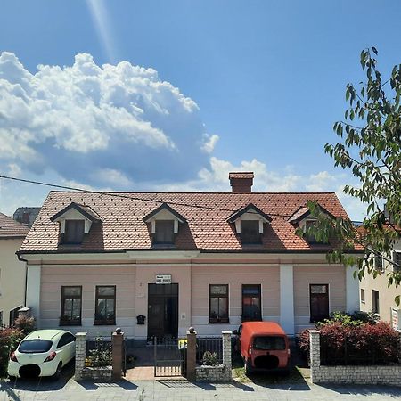 Rooms Cehovin Postojna Εξωτερικό φωτογραφία