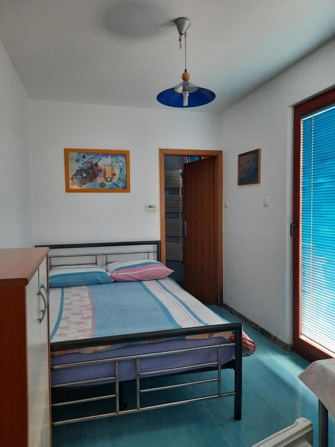 Rooms Cehovin Postojna Εξωτερικό φωτογραφία