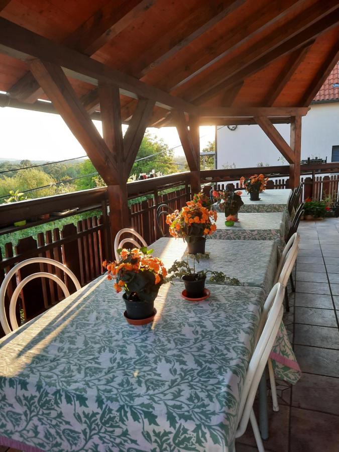 Rooms Cehovin Postojna Εξωτερικό φωτογραφία