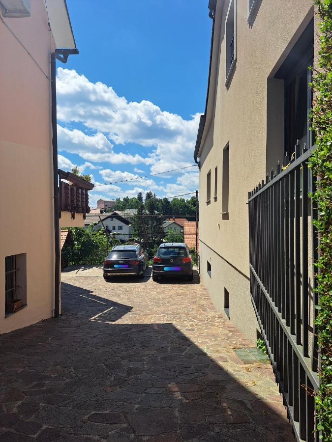 Rooms Cehovin Postojna Εξωτερικό φωτογραφία